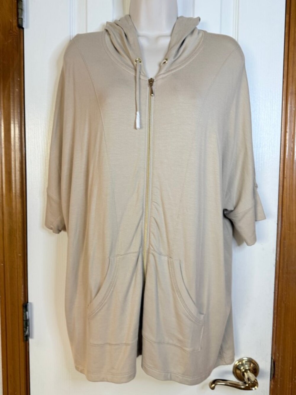 Chico's Zenergy Relaxed Hooded Jacket in Cmella Tan, Sz Large - NWT!!